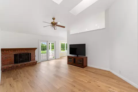 Living - 6861 Aviano Dr, Camarillo, CA 93012 photo 6 of 12