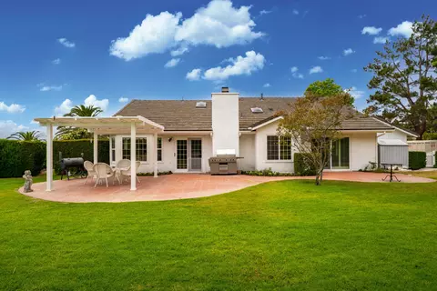 Exterior - 6861 Aviano Dr, Camarillo, CA 93012 photo 7 of 15