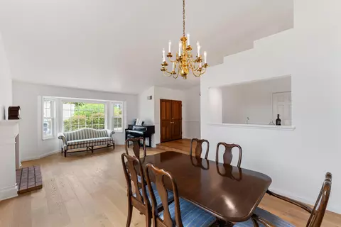 Dining - 6861 Aviano Dr, Camarillo, CA 93012 photo 3 of 8