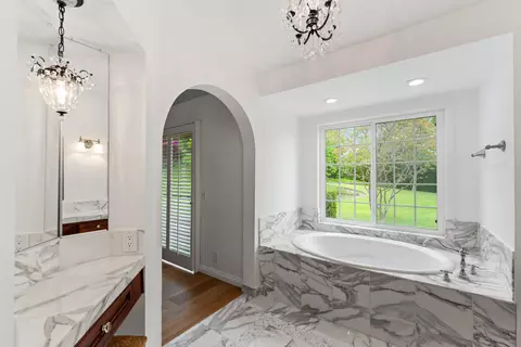 Bath - 6861 Aviano Dr, Camarillo, CA 93012 photo 3 of 5