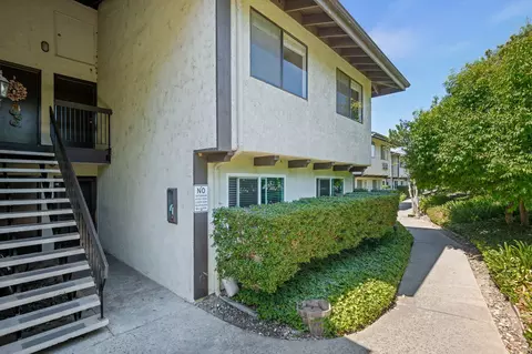 1676 Maple Ave #4, Solvang, CA 93463