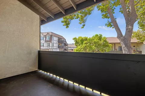 Exterior - 1676 Maple Ave #4, Solvang, CA 93463 photo 1 of 4