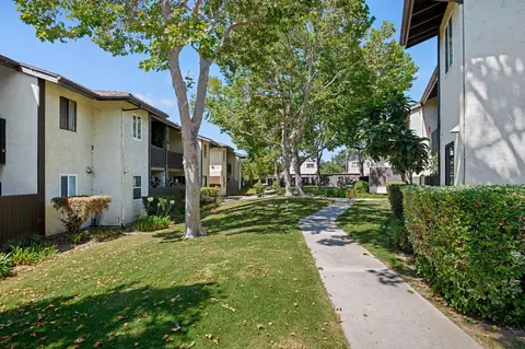 Exterior - 1676 Maple Ave #4, Solvang, CA 93463 photo 3 of 4