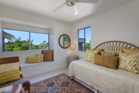 Bedroom - 4485 Mesa Ln, Carpinteria, CA 93013 photo 2 of 5