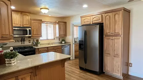 1408 E Olive Ave, Lompoc, CA 93436 photo 4