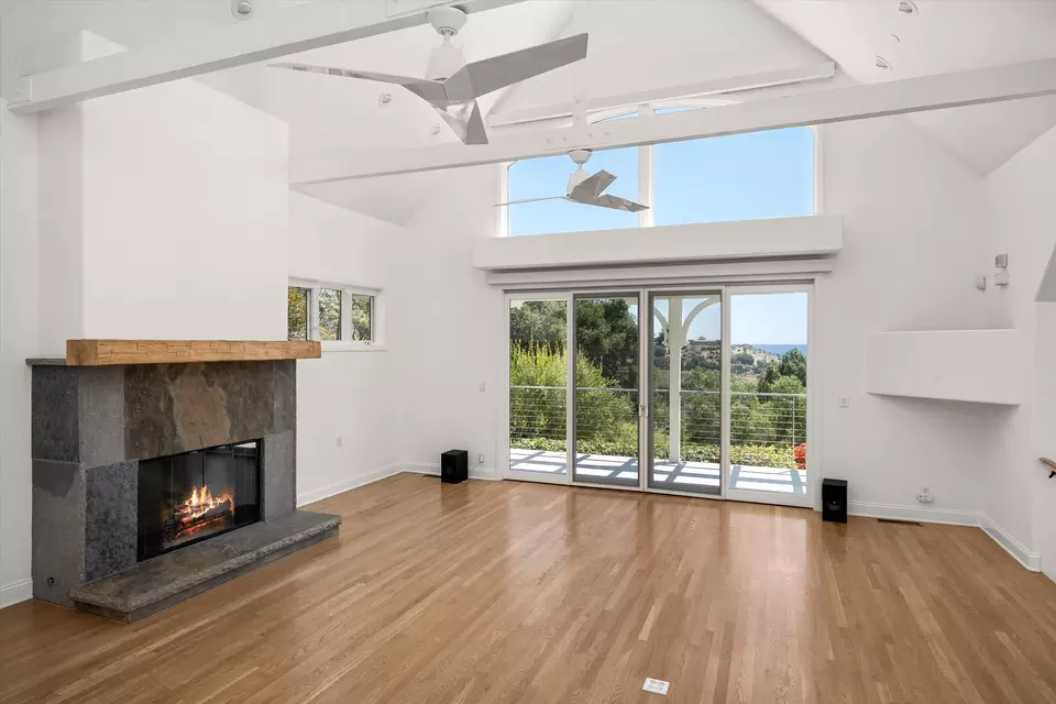 Living - 2850 Torito Rd, Santa Barbara, CA 93108 photo 2 of 4