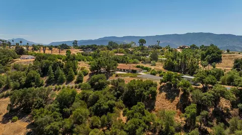 534 Fairview Rd, Ojai, CA 93023