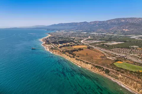 View/Area - 5946 Hickory St # 2, Carpinteria, CA 93013 photo 4 of 7