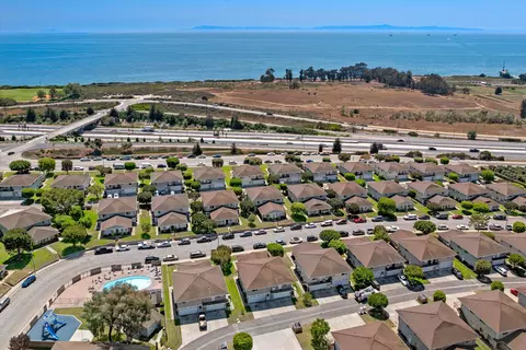 View/Area - 5946 Hickory St # 2, Carpinteria, CA 93013 photo 6 of 7