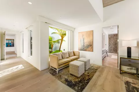 Entry Way - 1850 Jelinda Dr, Montecito, CA 93108 photo 3 of 4
