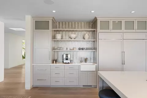 Kitchen - 1850 Jelinda Dr, Montecito, CA 93108 photo 5 of 6