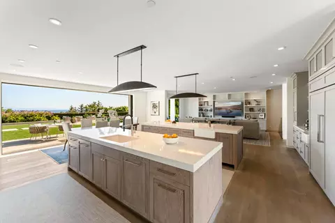 Kitchen - 1850 Jelinda Dr, Montecito, CA 93108 photo 2 of 6