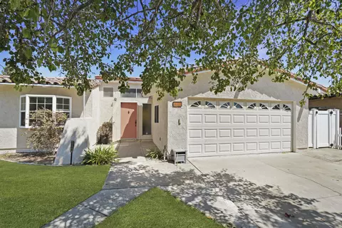 5004 Alvarado Rd, Carpinteria, CA 93013