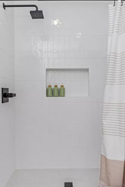 Bath - 4902 Sandyland Rd #134, Carpinteria, CA 93013 photo 3 of 3