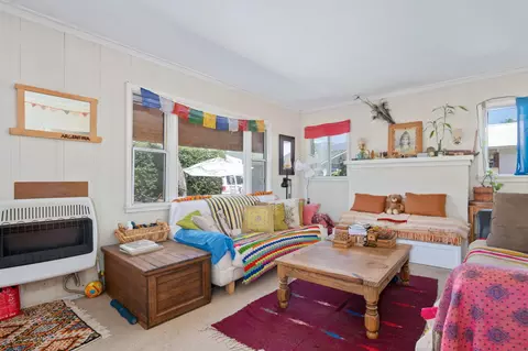 Living - 1090 Vallecito Rd, Carpinteria, CA 93013 photo 2 of 3