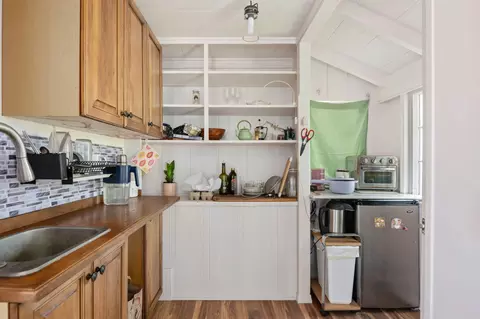 Kitchen - 1090 Vallecito Rd, Carpinteria, CA 93013 photo 1 of 1