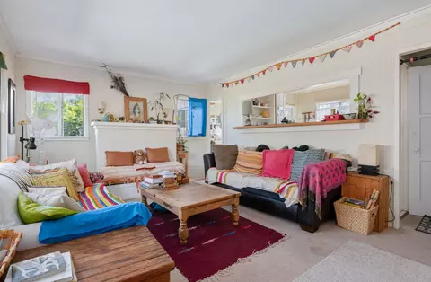 Living - 1090 Vallecito Rd, Carpinteria, CA 93013 photo 1 of 3