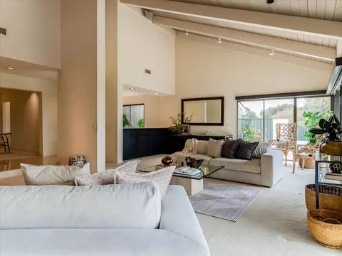 Living - 579 St Andrews Way, Lompoc, CA 93436 photo 5 of 8