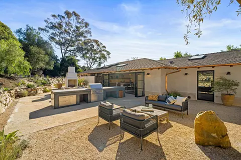 Exterior - 734 El Rancho Rd, Montecito, CA 93108 photo 3 of 9