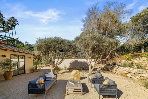 Exterior - 734 El Rancho Rd, Montecito, CA 93108 photo 5 of 9