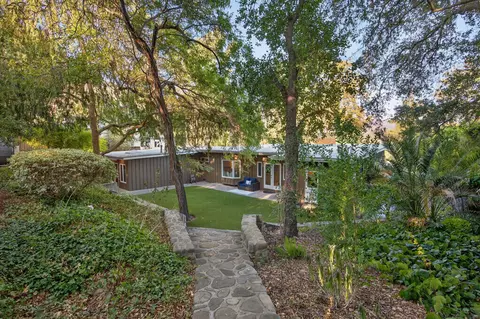 Exterior - 1003 N Montgomery St, Ojai, CA 93023 photo 16 of 17