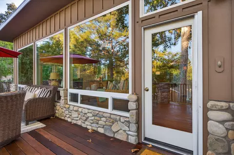Exterior - 1003 N Montgomery St, Ojai, CA 93023 photo 9 of 17