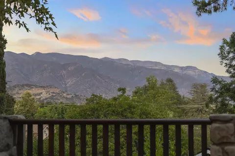 Exterior - 1003 N Montgomery St, Ojai, CA 93023 photo 7 of 17