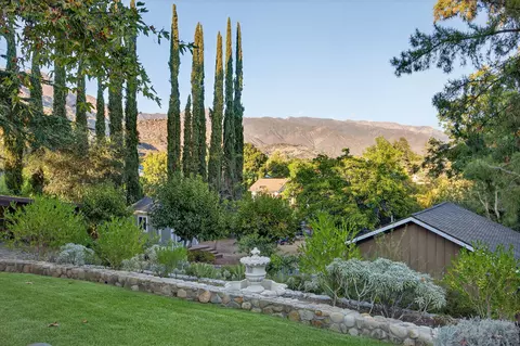 Exterior - 1003 N Montgomery St, Ojai, CA 93023 photo 12 of 17