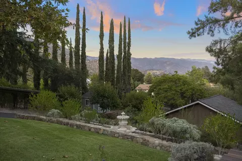 Exterior - 1003 N Montgomery St, Ojai, CA 93023 photo 8 of 17