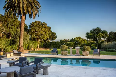 Exterior - 1190 Garden Ln, Montecito, CA 93108 photo 2 of 10
