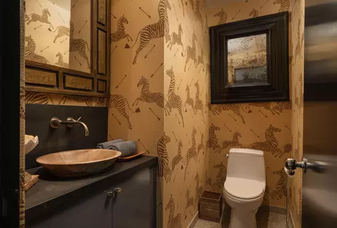 Bath - 1190 Garden Ln, Montecito, CA 93108 photo 3 of 3