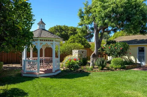 Exterior - 258 Iris Ave, Goleta, CA 93117 photo 9 of 10