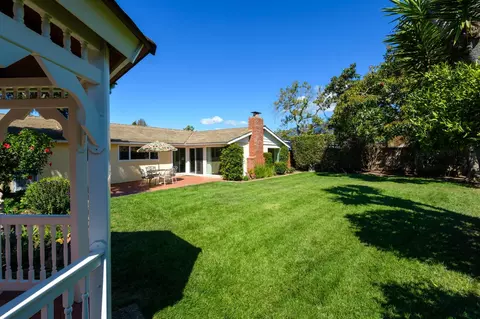Exterior - 258 Iris Ave, Goleta, CA 93117 photo 4 of 10