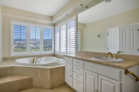 Bath - 224 Valhalla Dr, Solvang, CA 93463 photo 1 of 5