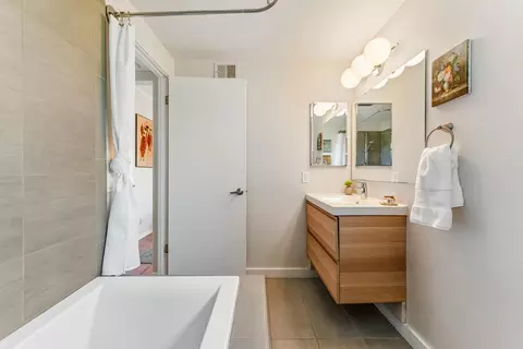 Bath - 5745 Berkeley Rd, Goleta, CA 93117 photo 1 of 2