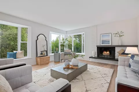 5 Fellowship Cir, Santa Barbara, CA 93109
