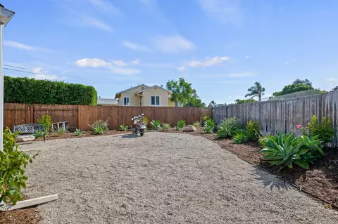 Exterior - 4621 7th St, Carpinteria, CA 93013 photo 5 of 6
