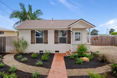 4621 7th St, Carpinteria, CA 93013