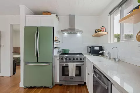 Kitchen - 4621 7th St, Carpinteria, CA 93013 photo 2 of 3