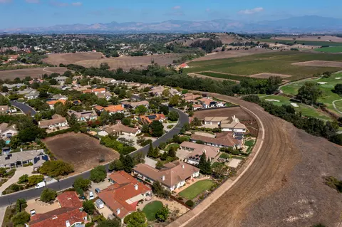 View/Area - 218 Valhalla Dr, Solvang, CA 93463 photo 4 of 7