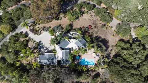 2891 Hidden Valley Ln, Montecito, CA 93108 photo 6