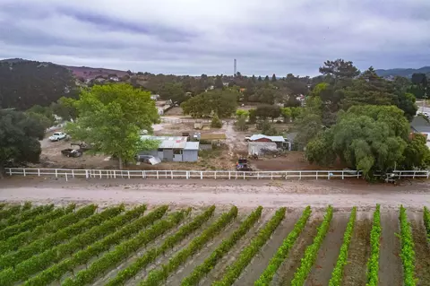 165 Leslie St, Los Alamos, CA 93440