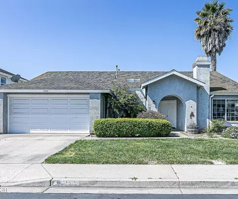 1209 Jason Dr, Lompoc, CA 93436