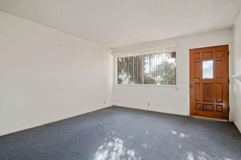 Living - 4934 Alexander Dr, Oxnard, CA 93033 photo 1 of 1
