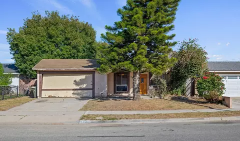 4934 Alexander Dr, Oxnard, CA 93033