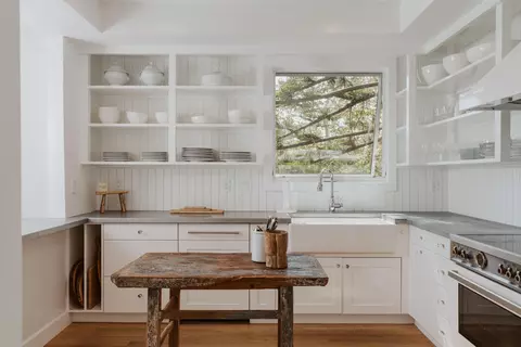 60 Seaview Dr, Santa Barbara, CA 93108