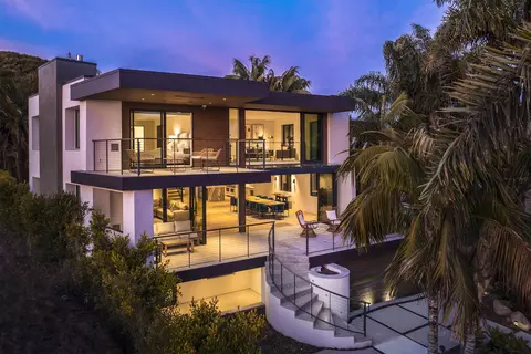 1547 Shoreline Dr, Santa Barbara, CA 93109