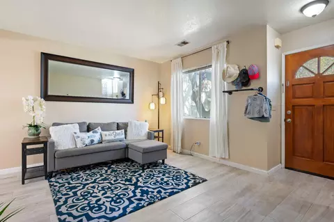 Entry Way - 625 Central Ave #B, Buellton, CA 93427 photo 1 of 1
