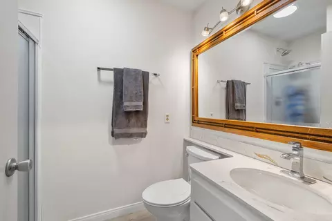Bath - 4700 Sandyland Rd #23, Carpinteria, CA 93013 photo 1 of 2