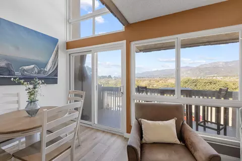 Dining - 4700 Sandyland Rd #23, Carpinteria, CA 93013 photo 2 of 3